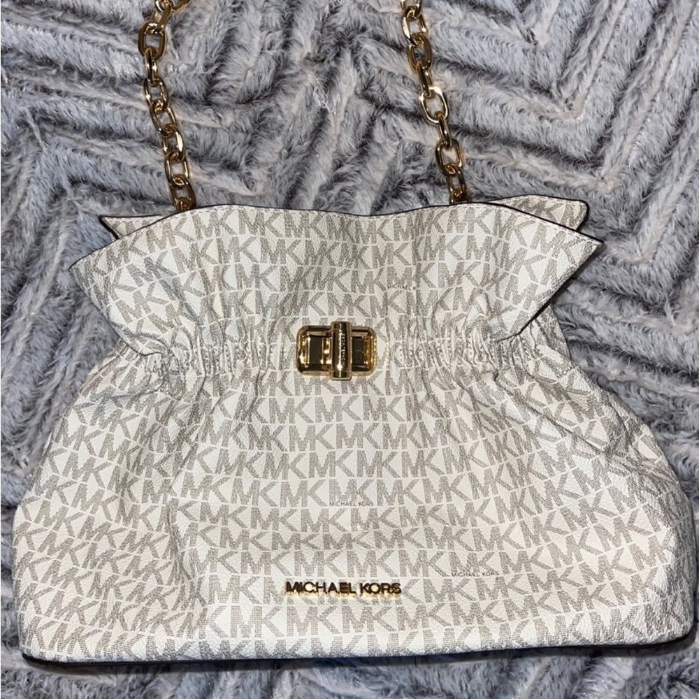 Michael kors shoulder bag